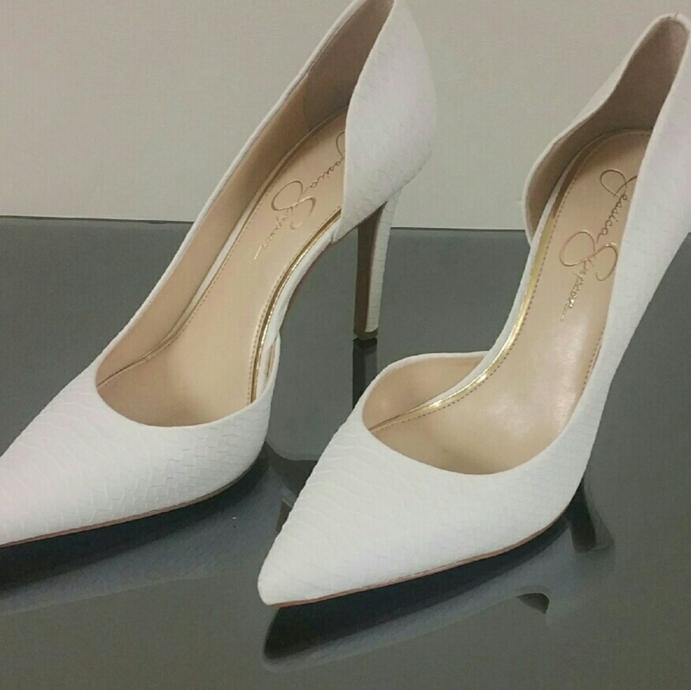 Jessica Simpson pumps - White
